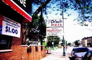 Dino's Pizza & Italian Restaurant signage
