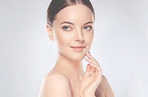 a young woman with beautiful face