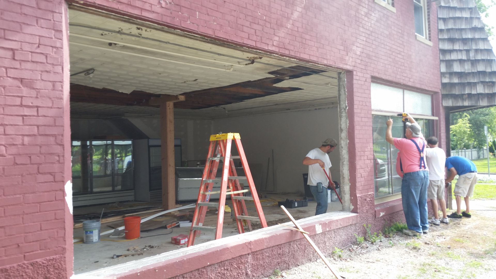Commercial window installation
