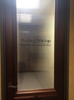 MARCUS MILLICHAP_WINDOW VINYL SIGN - Place at bott