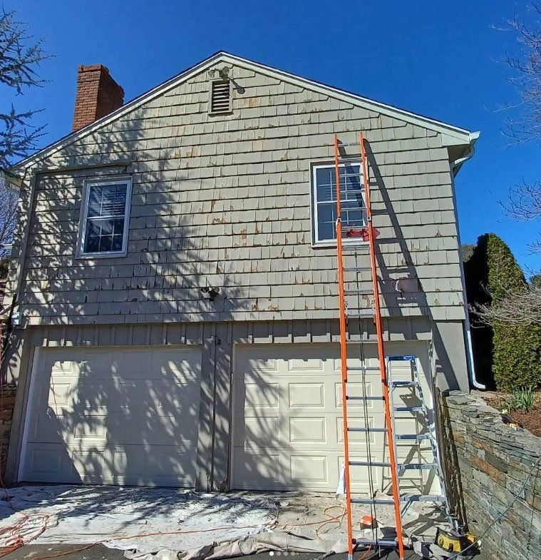 painting siding