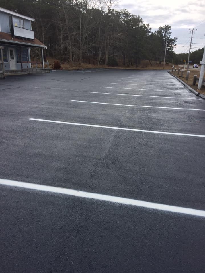 Asphalt service on parking lot