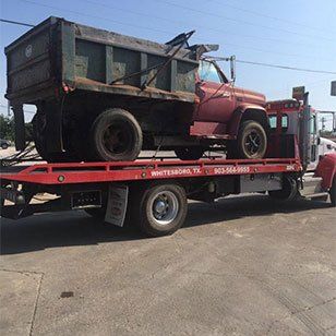 Learn more about Light and Medium Duty Towing