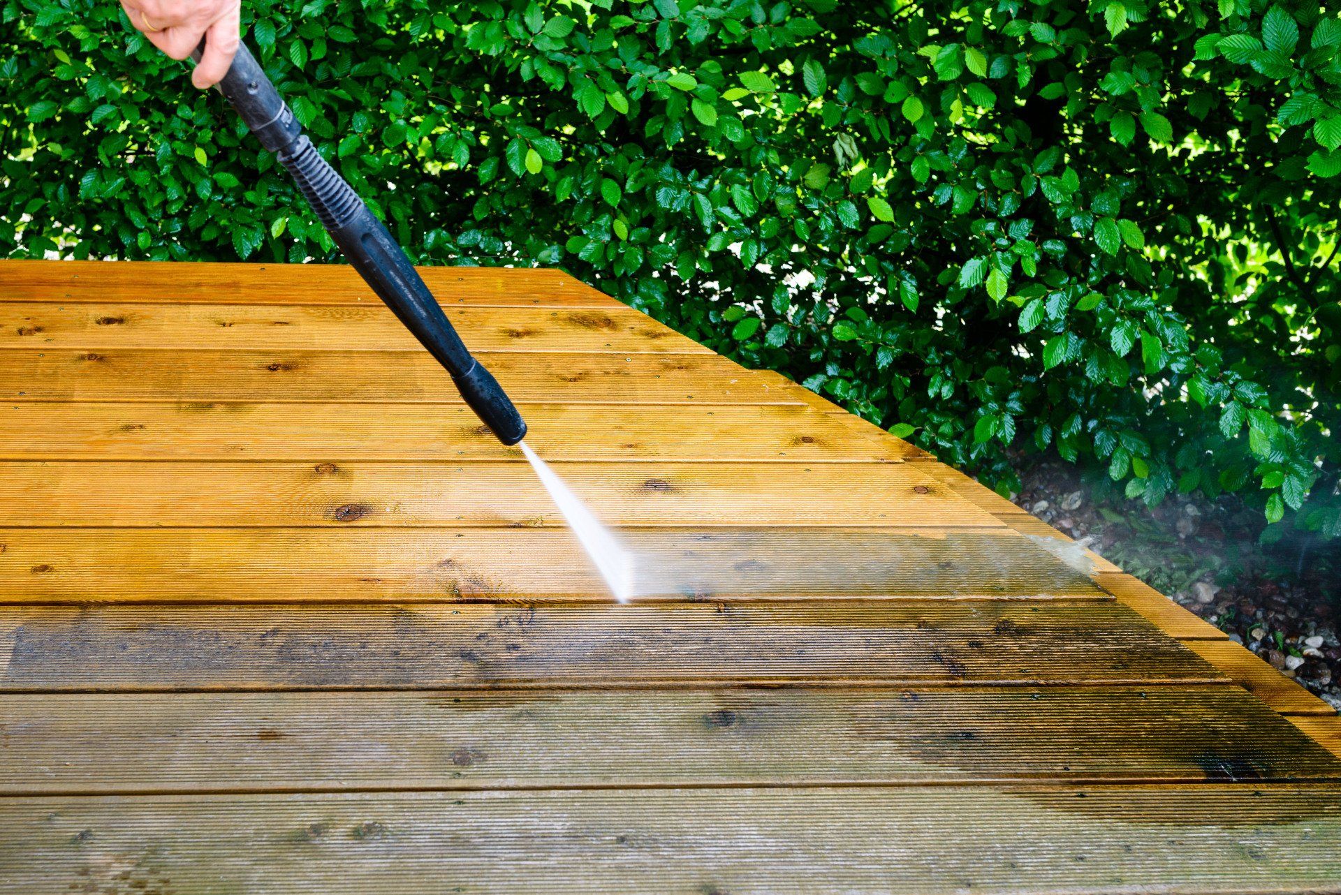 Pressure washing service
