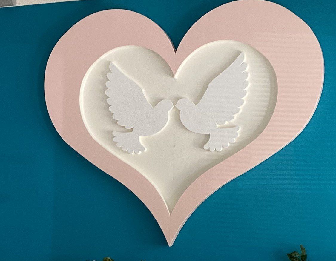 White doves foam display