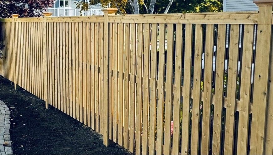4 Reasons to Hire an Expert to Install a Custom Wood Fence