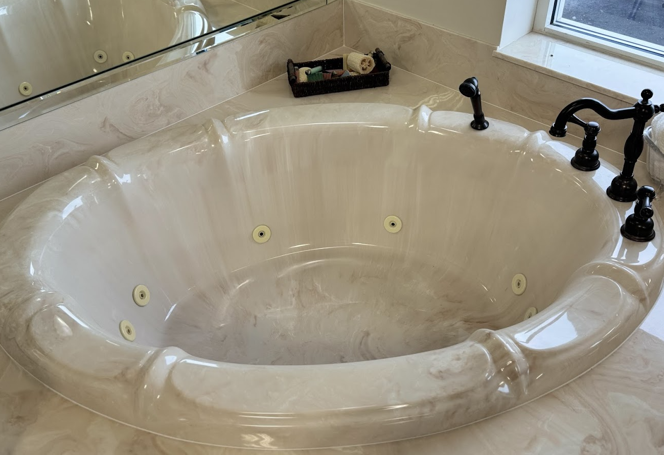 Fleur de Lis (481/2 X 671/2)