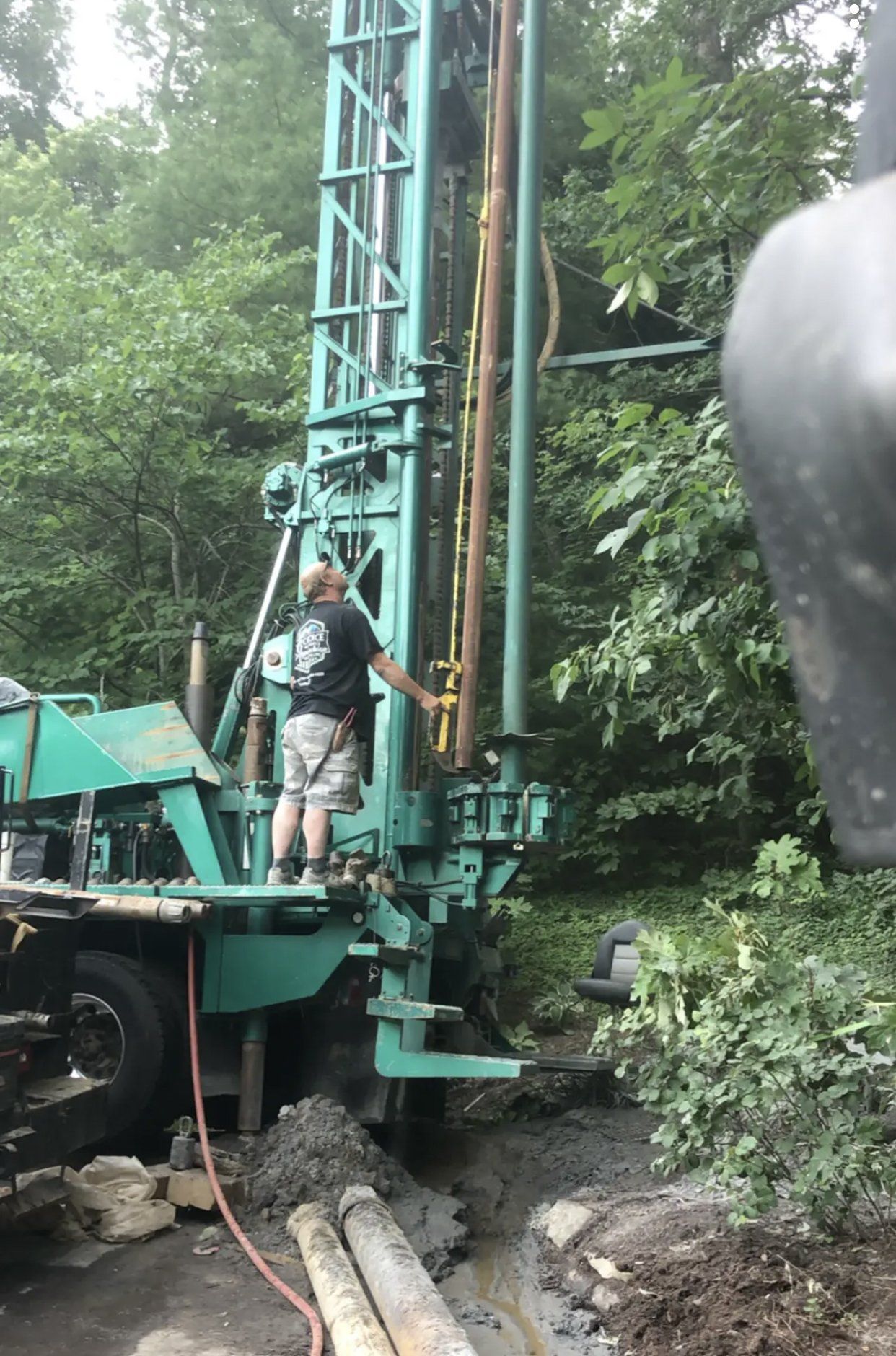 Well drilling service