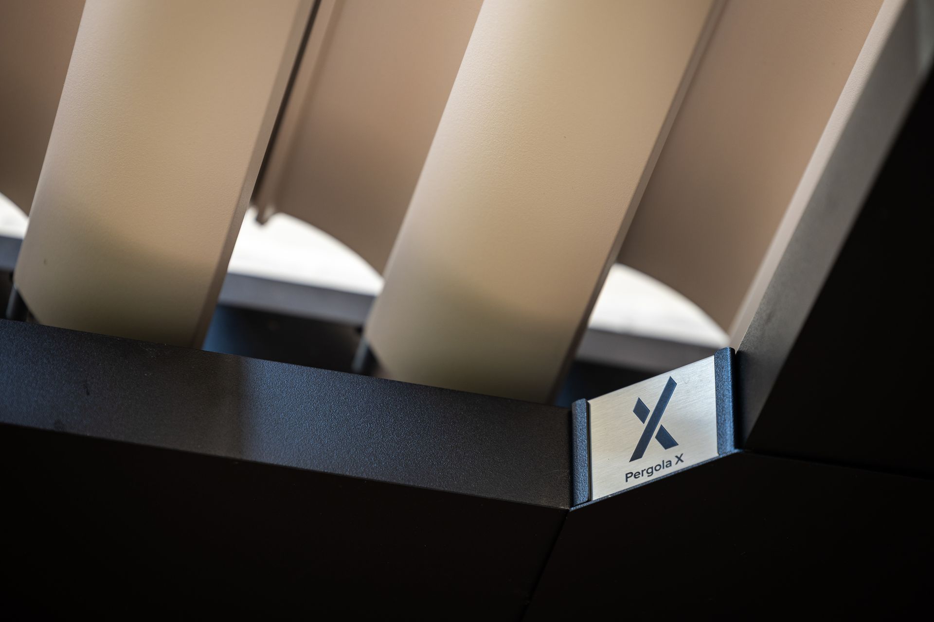 A close up of a sign that says x on it