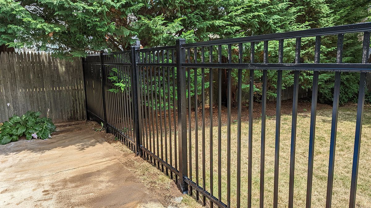 aluminum fence