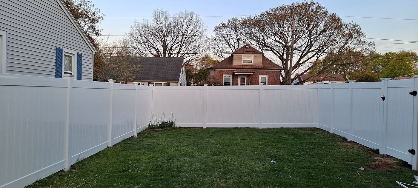 vinyl fence