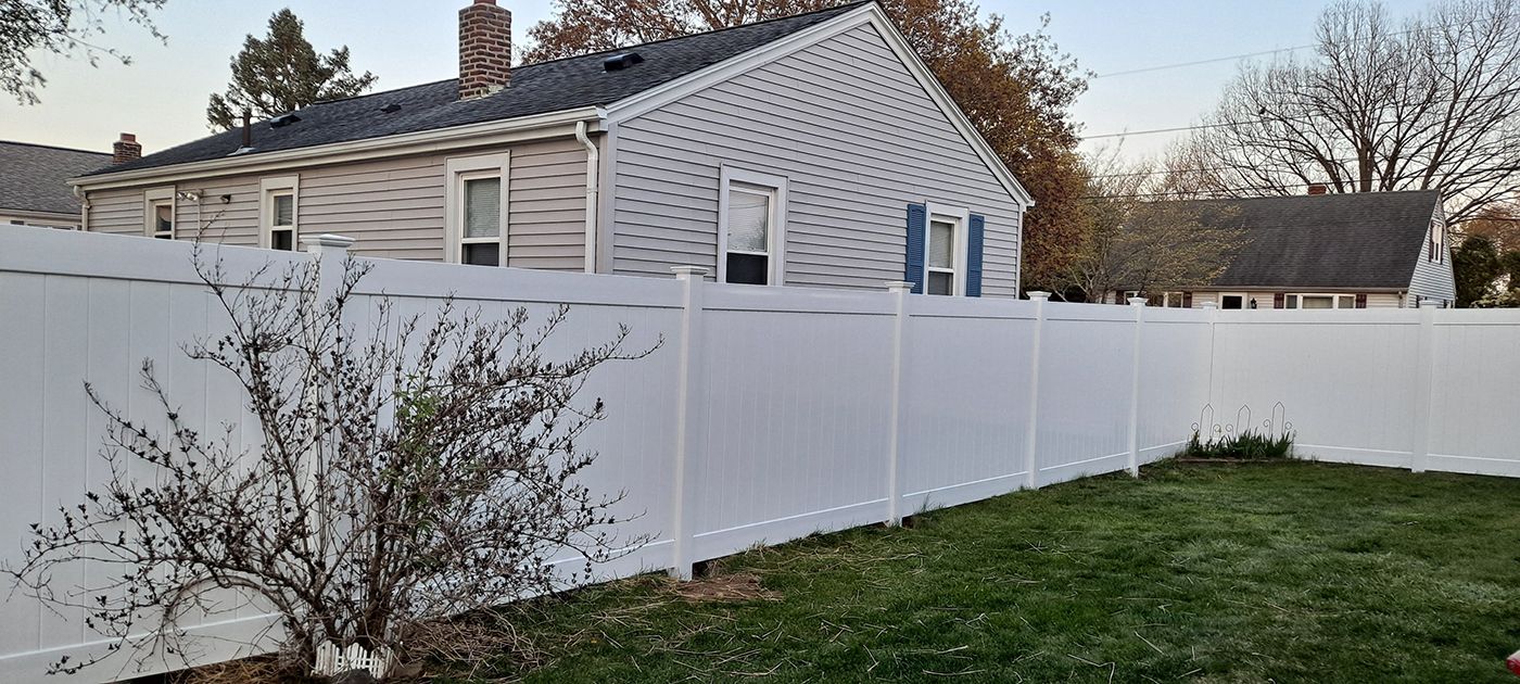 vinyl fence
