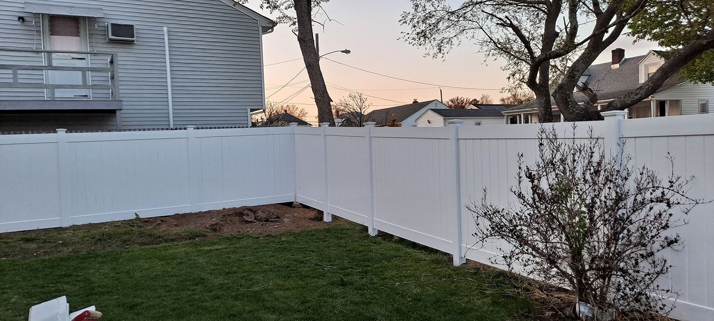vinyl fence