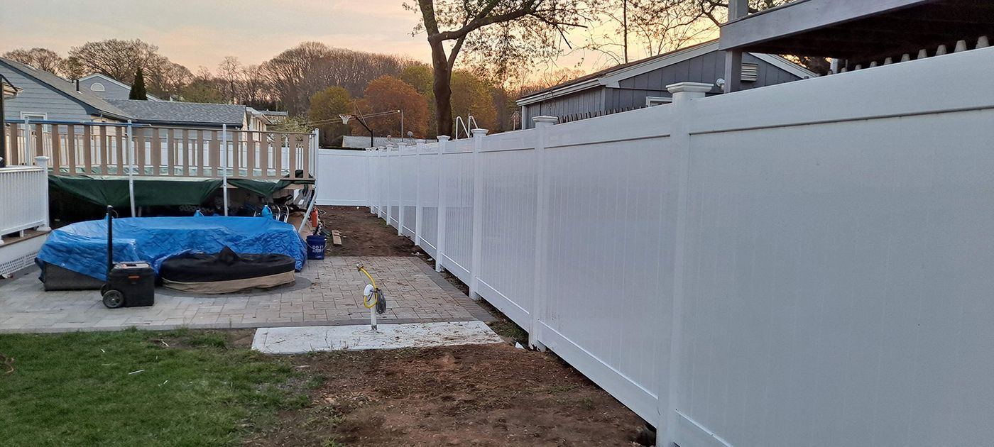 vinyl fence