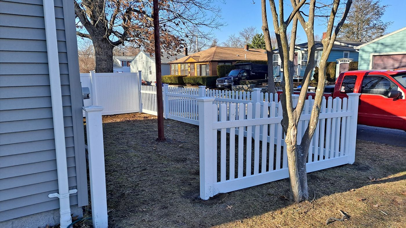vinyl fence