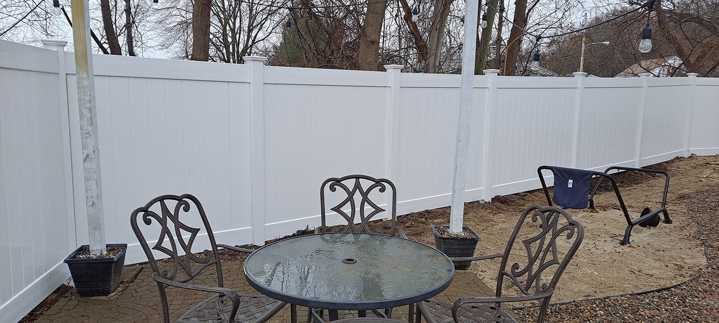 vinyl fence