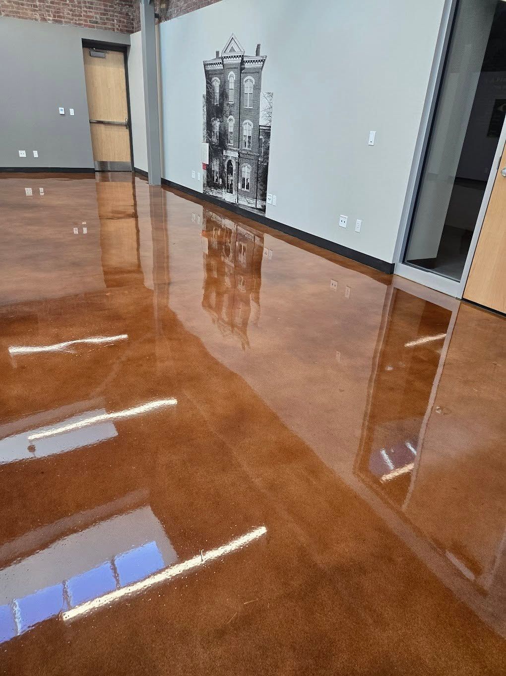 Concrete sealing
Epoxy flake application