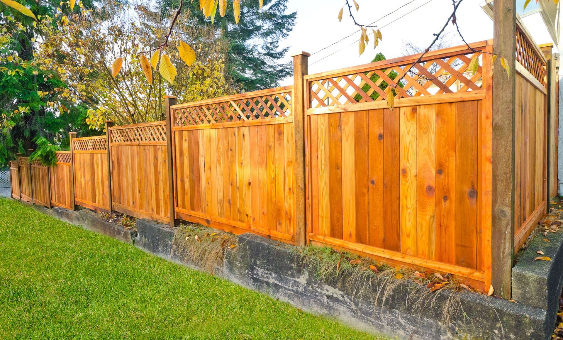 Fence Installations and Repairs Flores Fence Chicago, IL