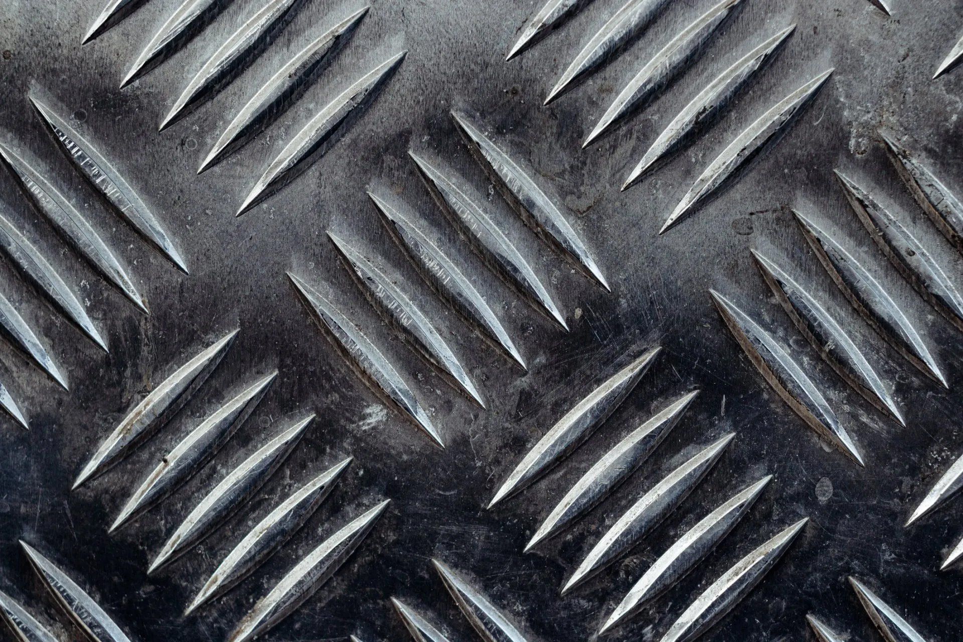 Plate and structural metal