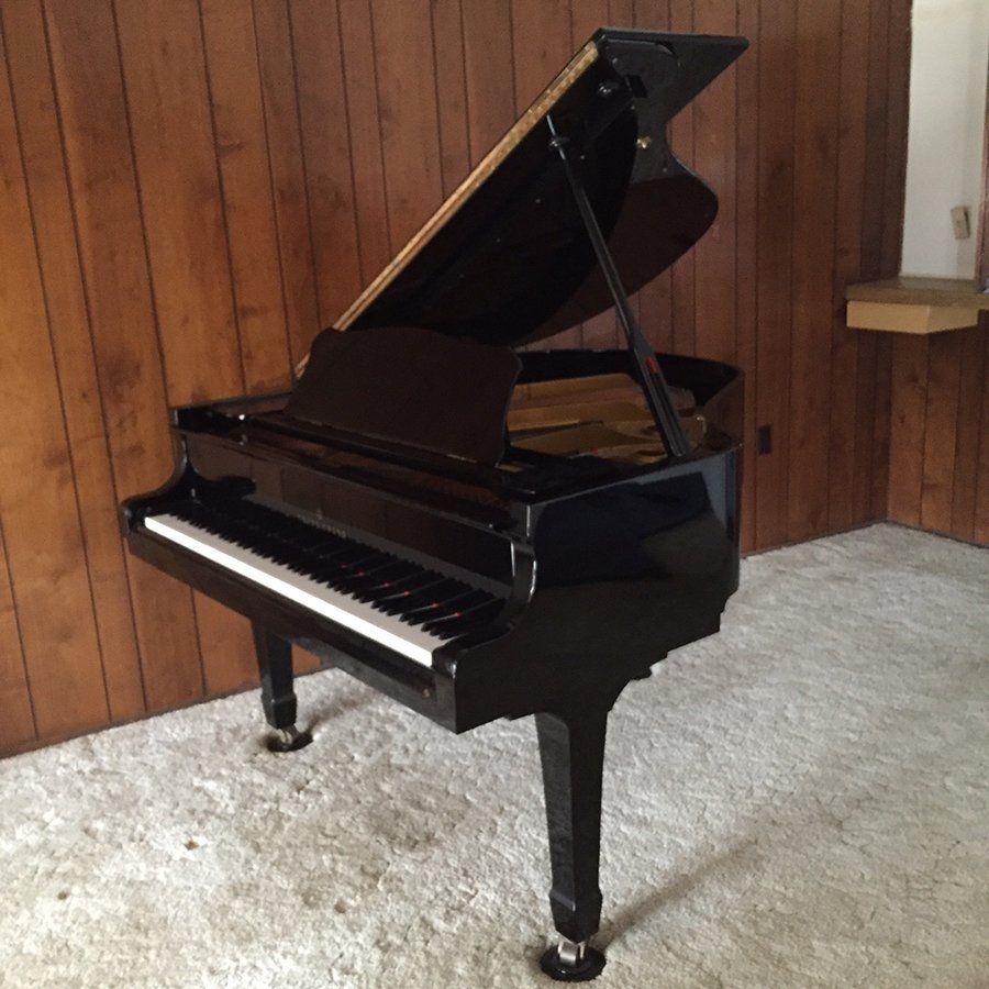 Grand piano