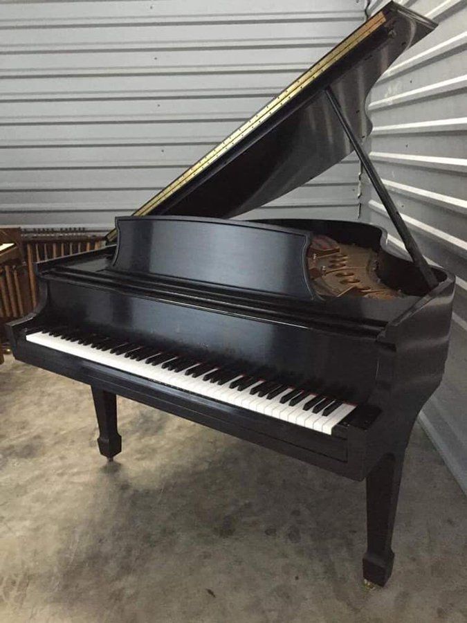 Grand piano