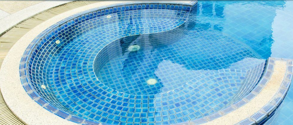 Circular shaped pool
