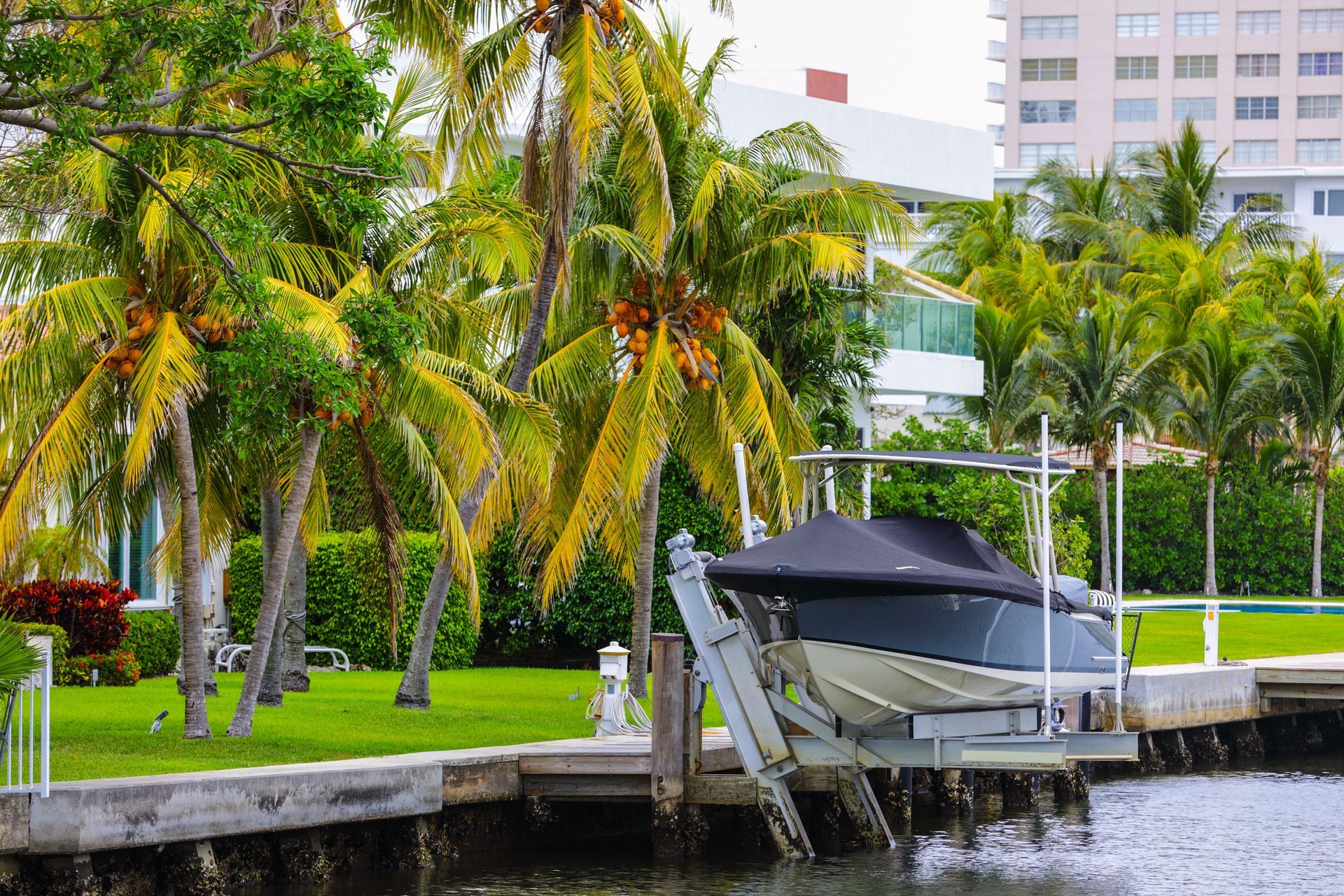 boat lift services