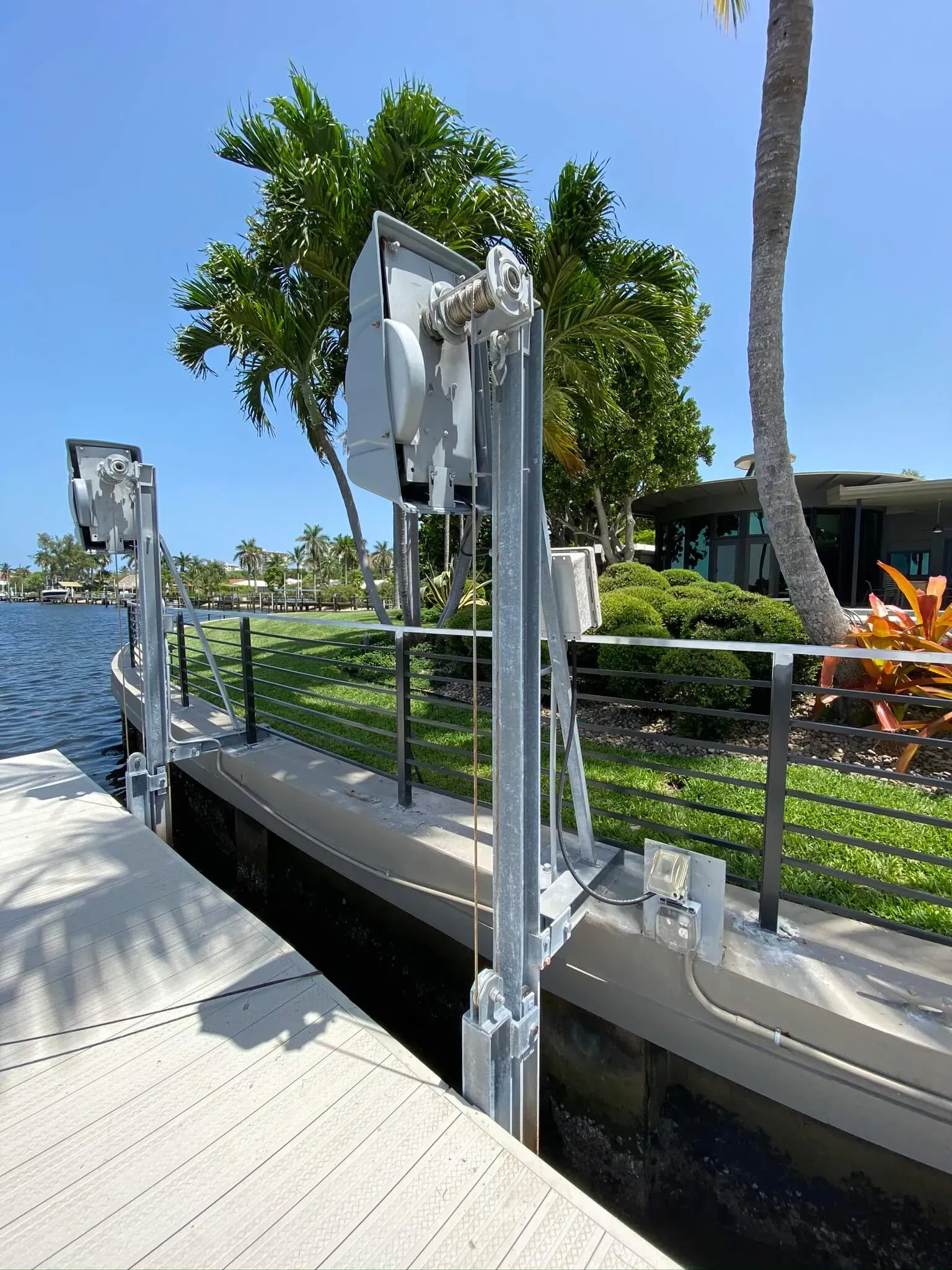 Boat lift