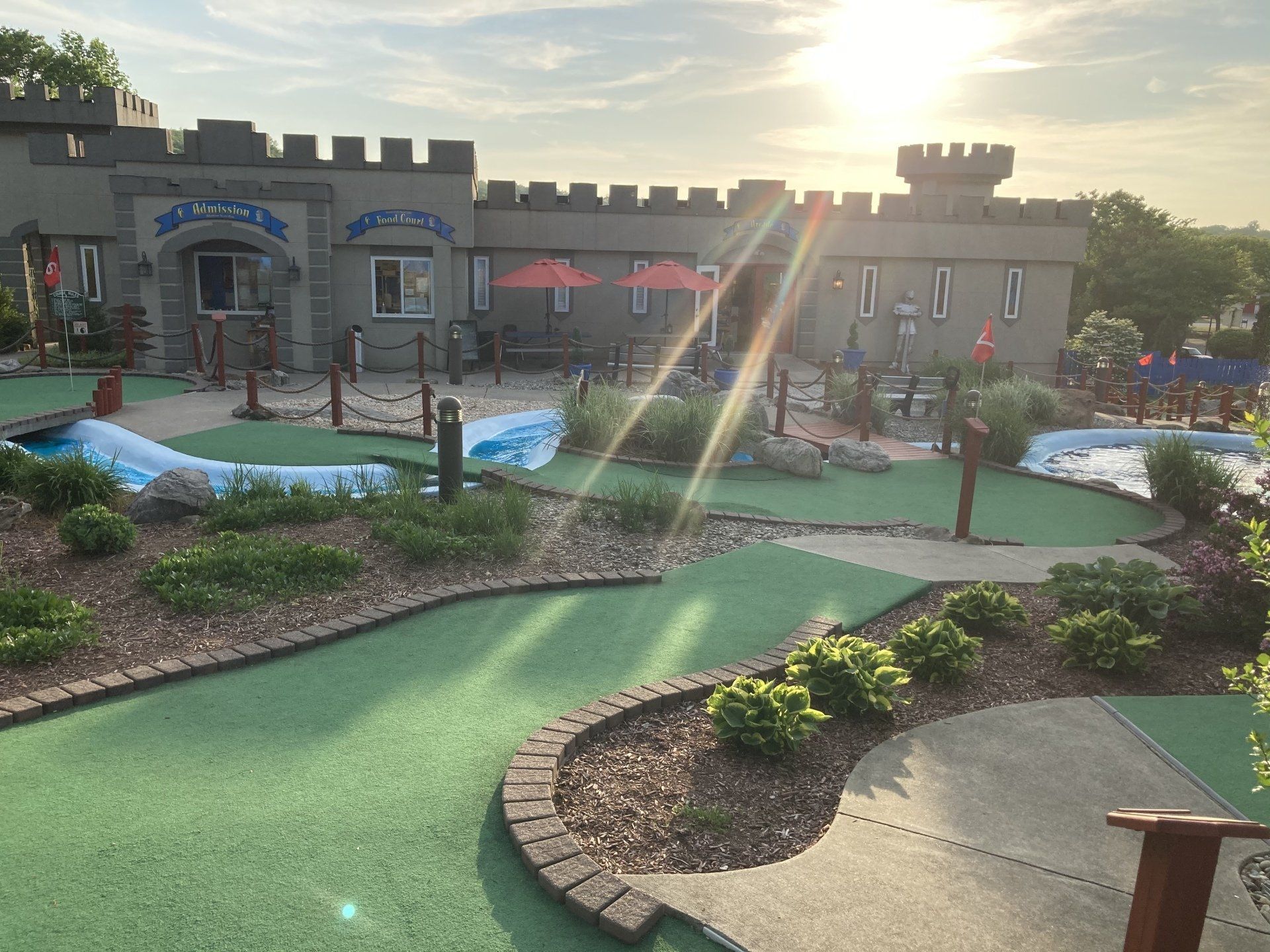sun rays on the mini golf area