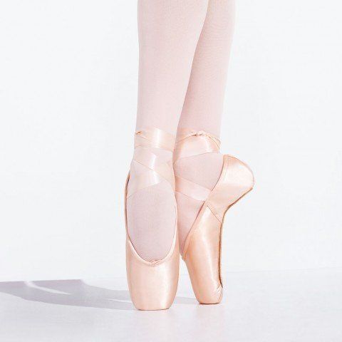 Pointe Shoes