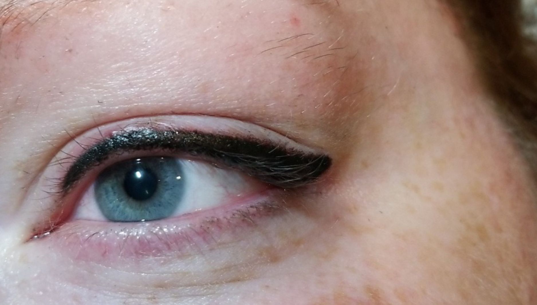 Applying eye lashes