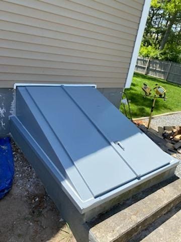 bulkhead door