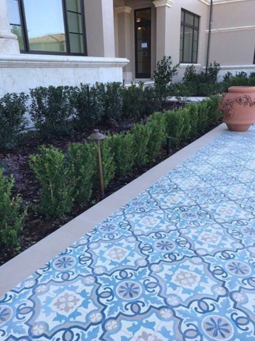 Sevilla Sabine Hill Selection