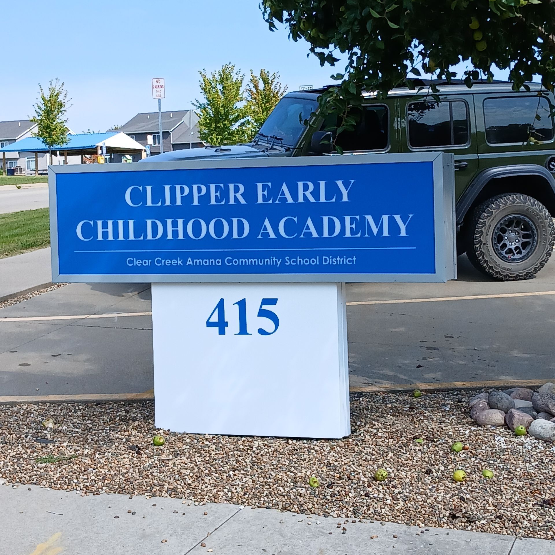 A sign for intermediate school in solon community school district