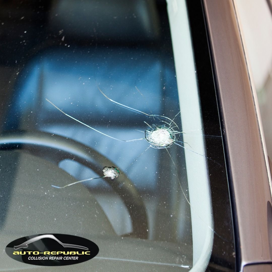 A car with a sticker that says auto-republik on it