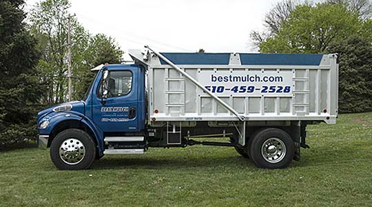2005 M2 Split-Body Dump Truck