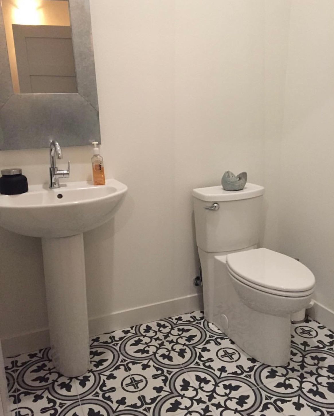 Mosaic tile flooring