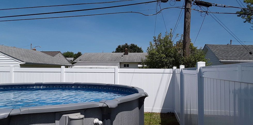6 foot high vinyl fence around a pool