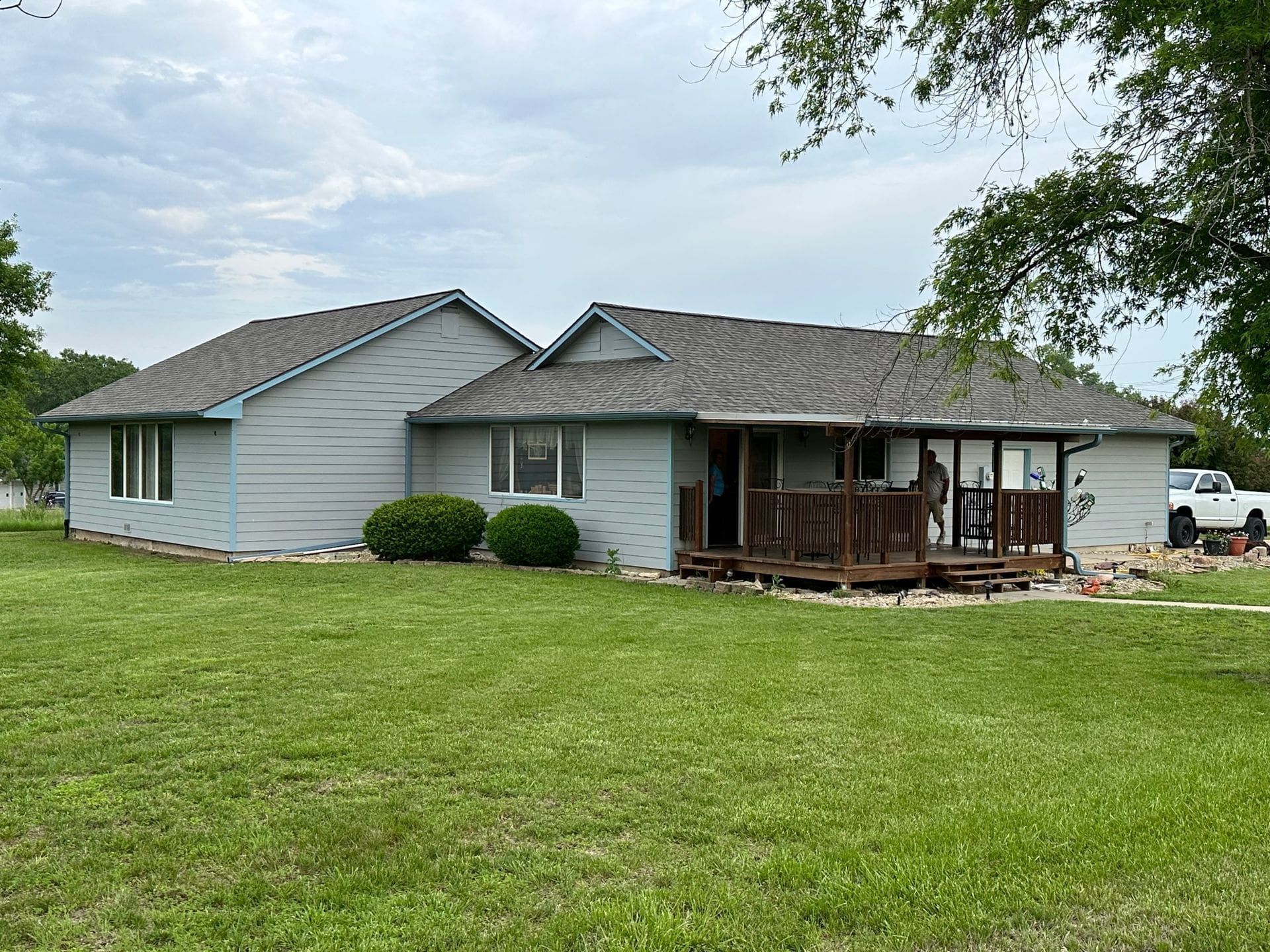 complete residential roofing service