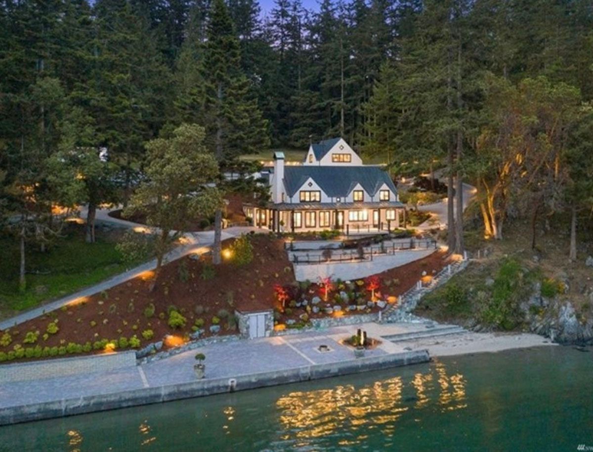 Beautiful well-lighted house exterior