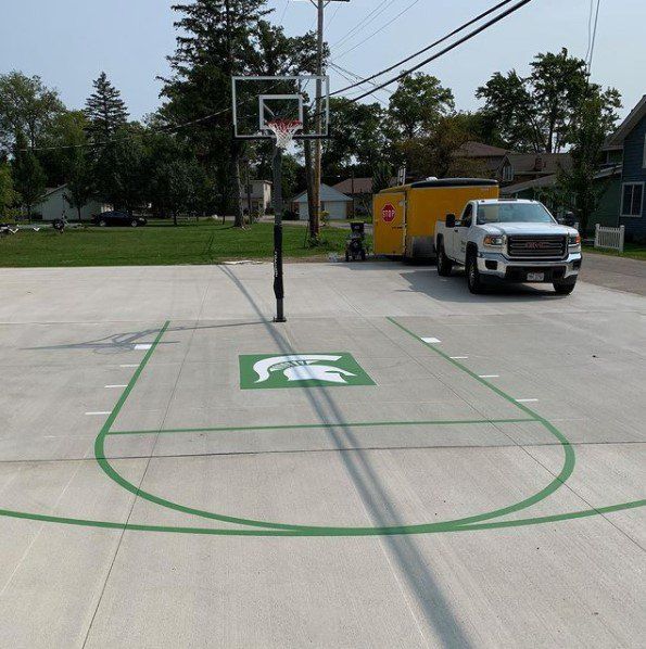 Strip lining and stenciling