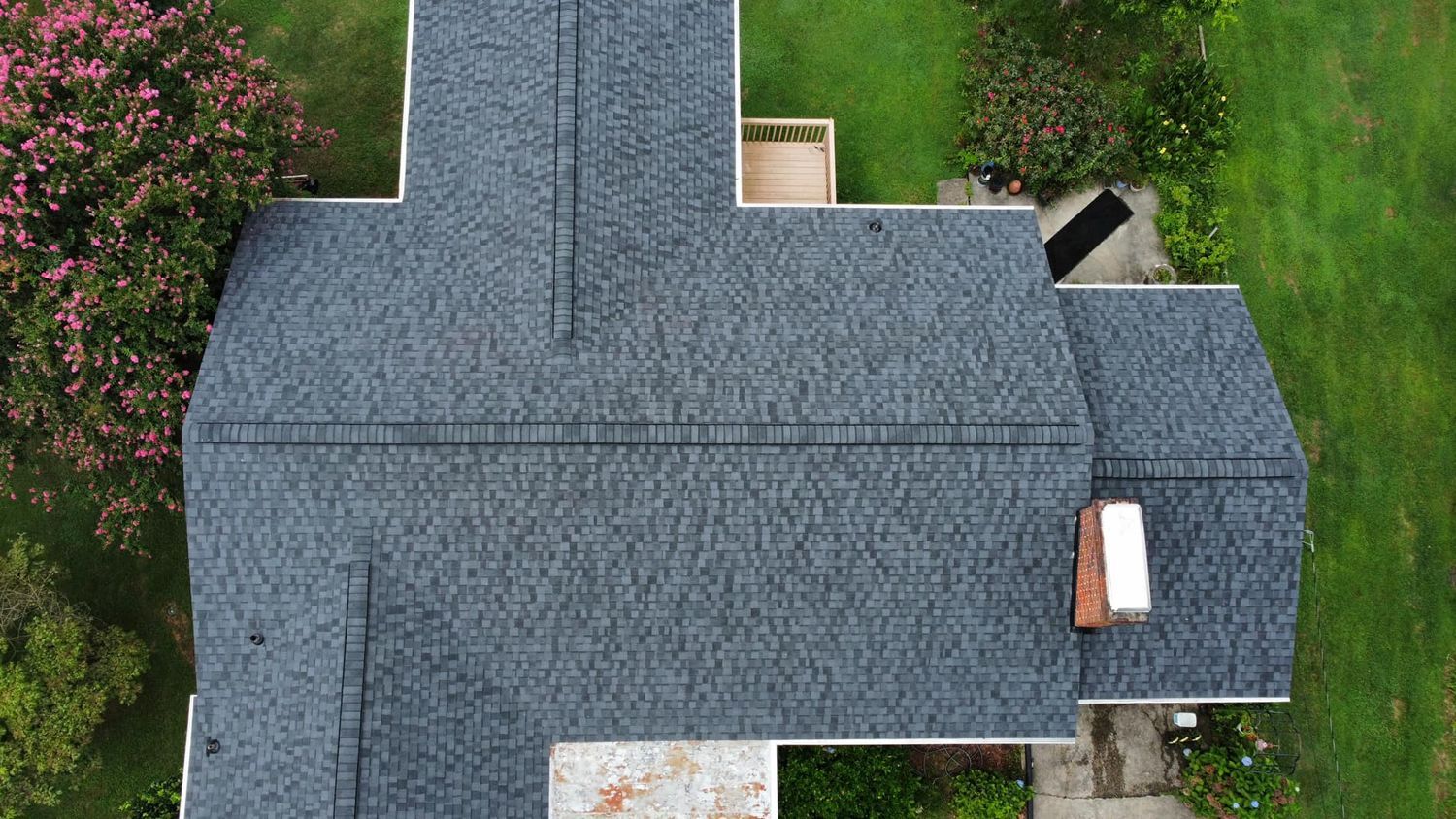 Residential roofing service