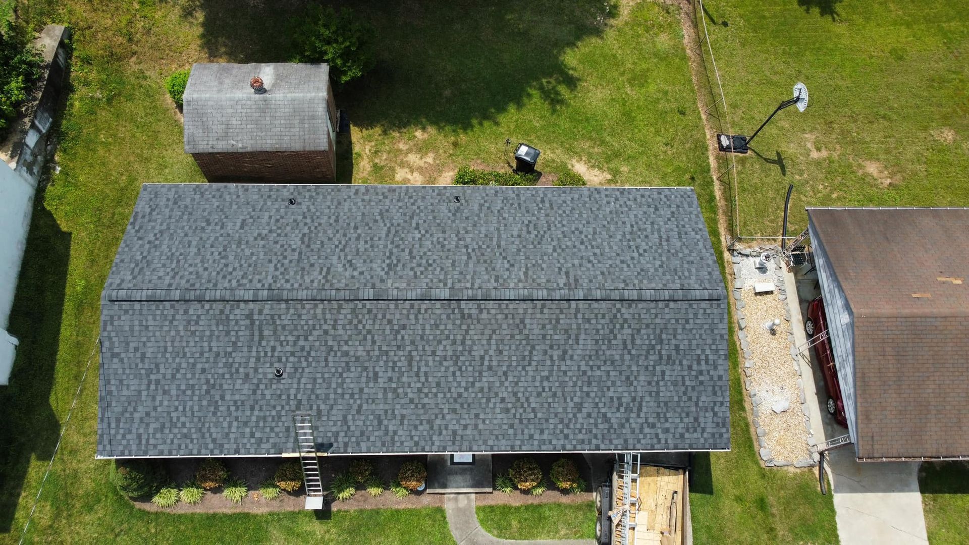 Residential roofing service