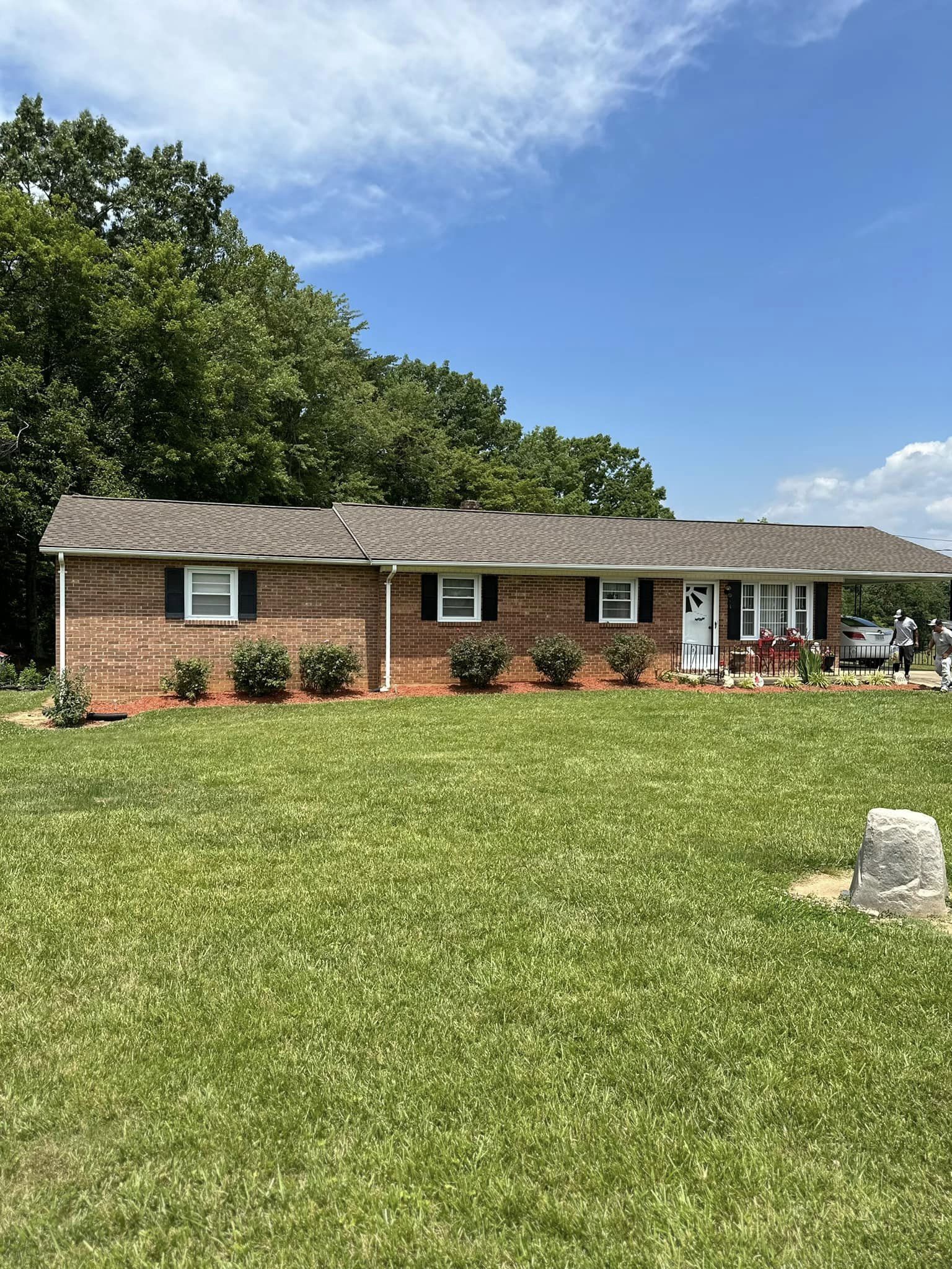 Residential roofing service