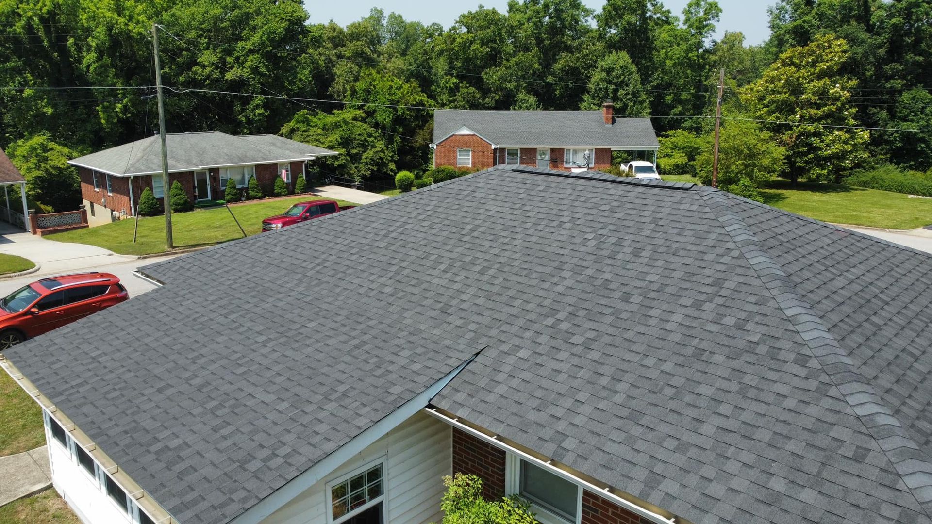 Residential roofing service