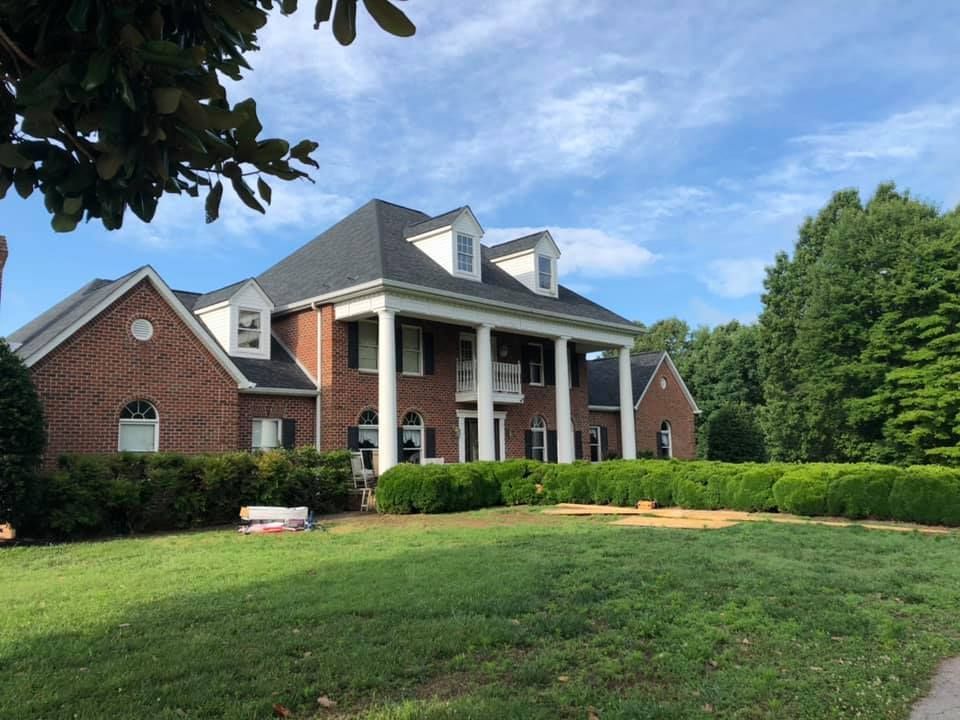 Residential roofing service