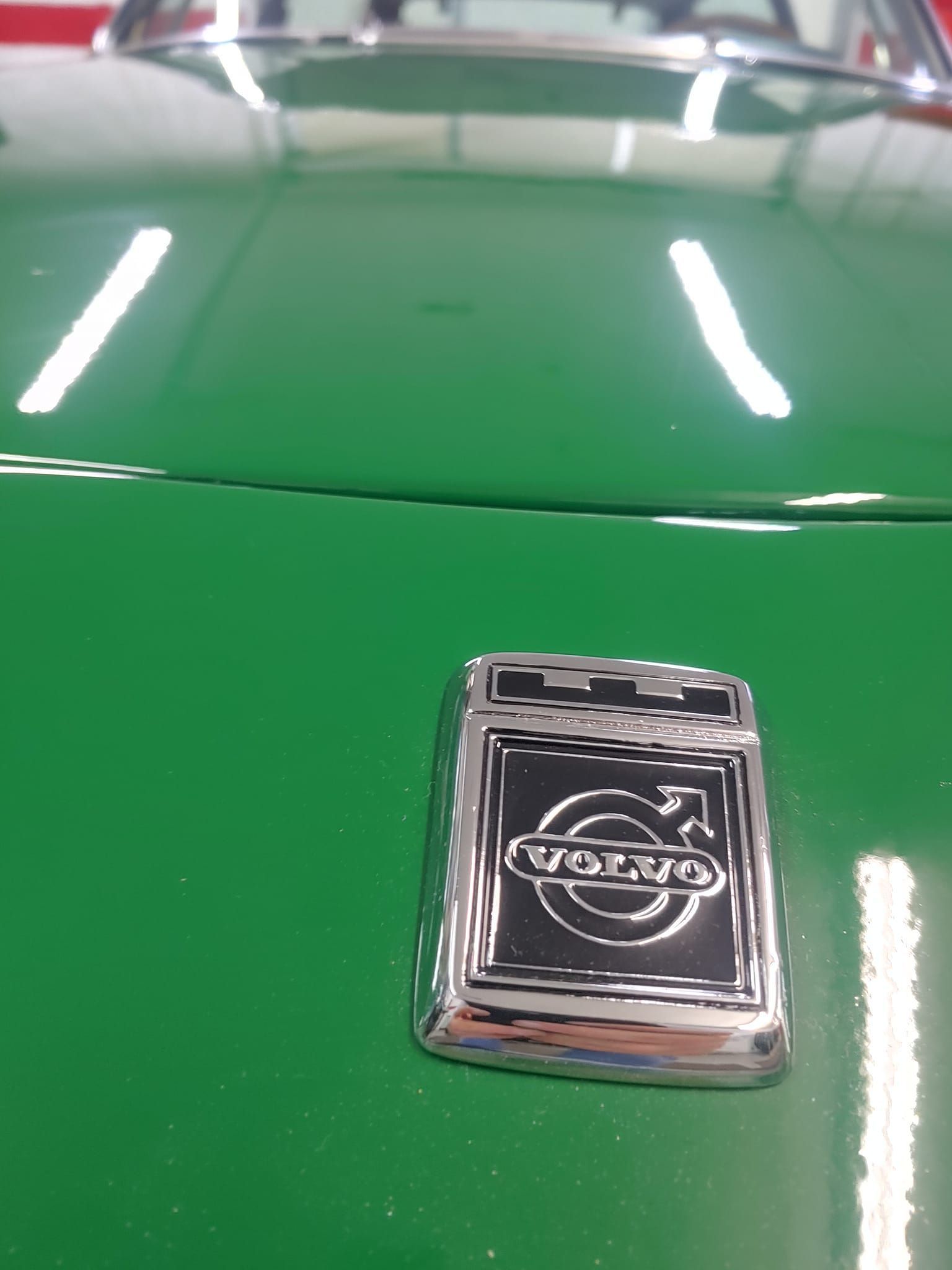 Auto glass service