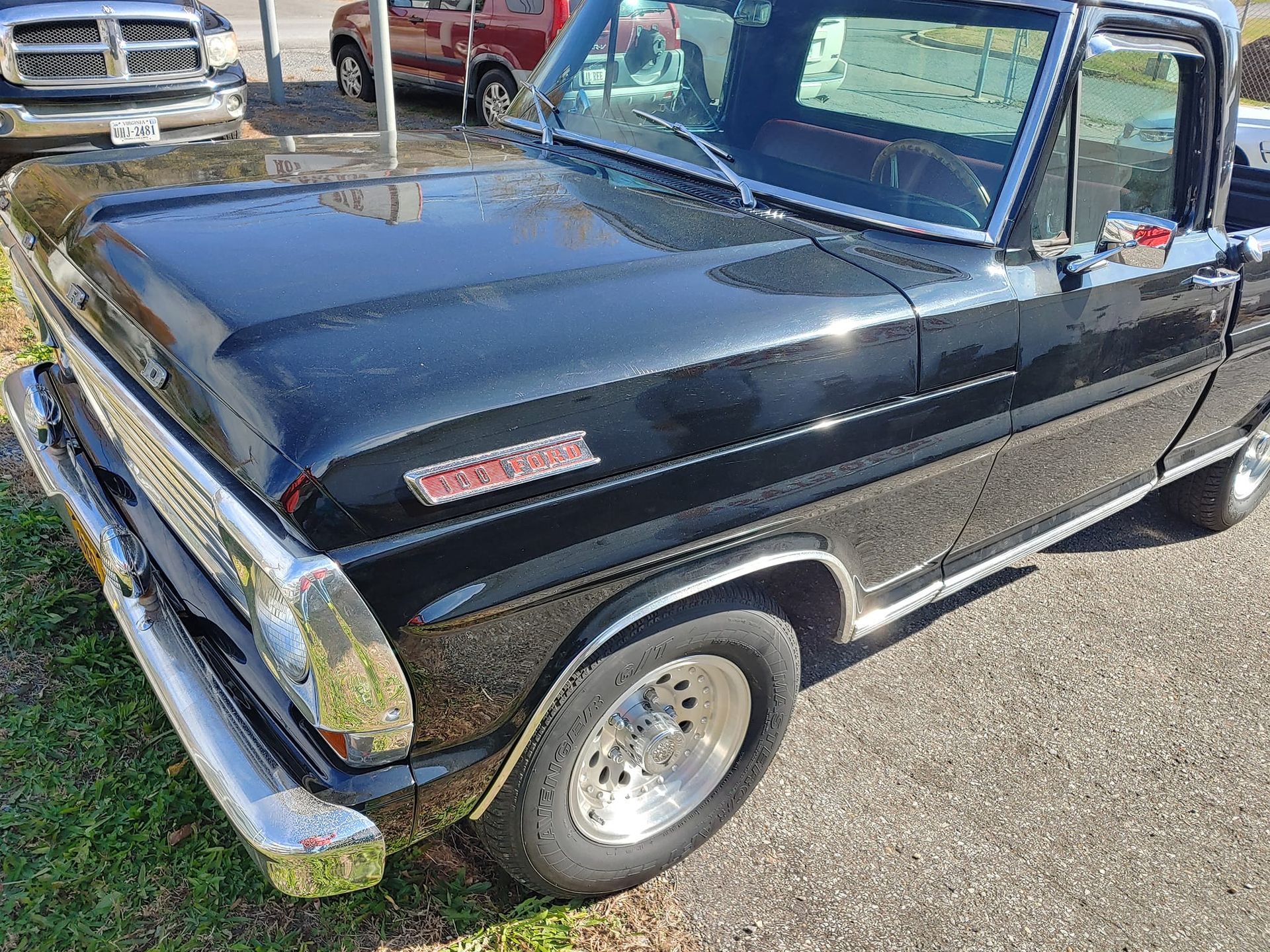 Pickup truck
