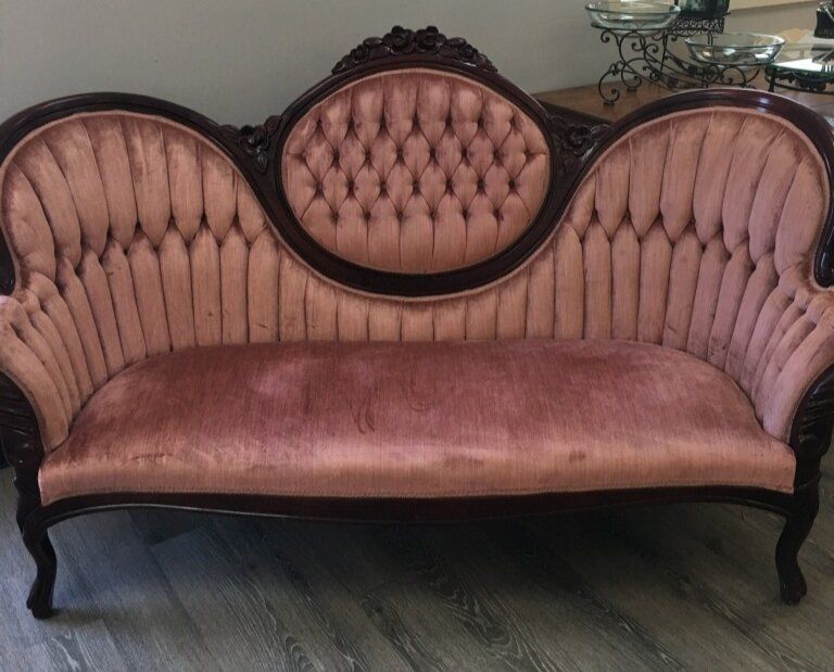 Queen Ann Sofa