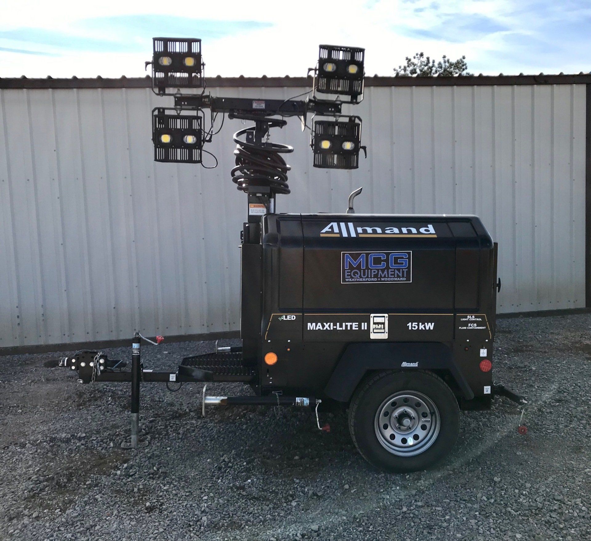 15 KW Hydraulic Mist Light Tower LED